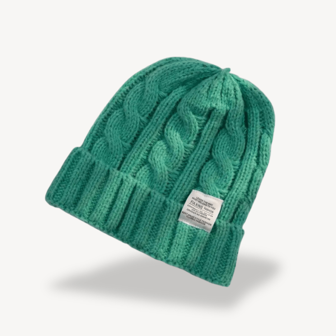 Kabelstickad mössa i mjuk ullblandning | Edurano - Edurano