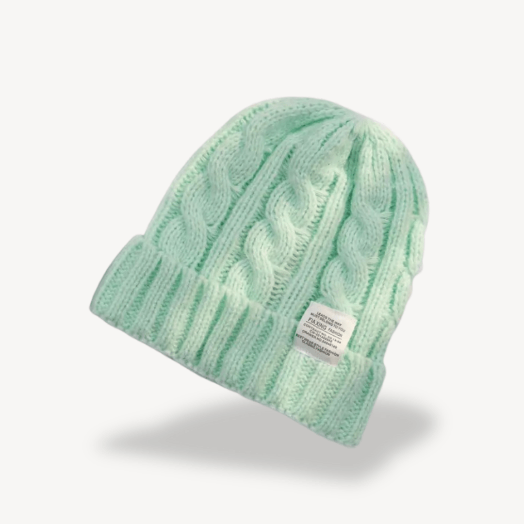 Kabelstickad mössa i mjuk ullblandning | Edurano - Edurano