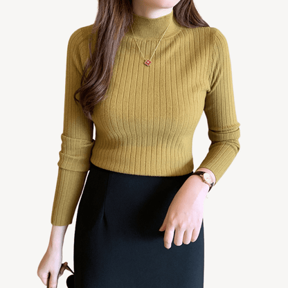 Ribbad tröja med hög krage i mjukt material | Edurano - Edurano