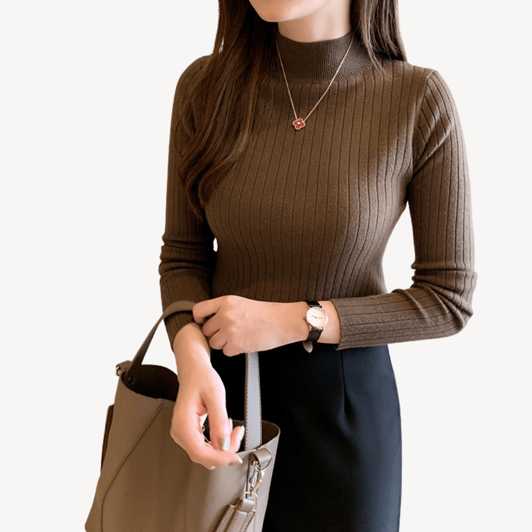 Ribbad tröja med hög krage i mjukt material | Edurano - Edurano