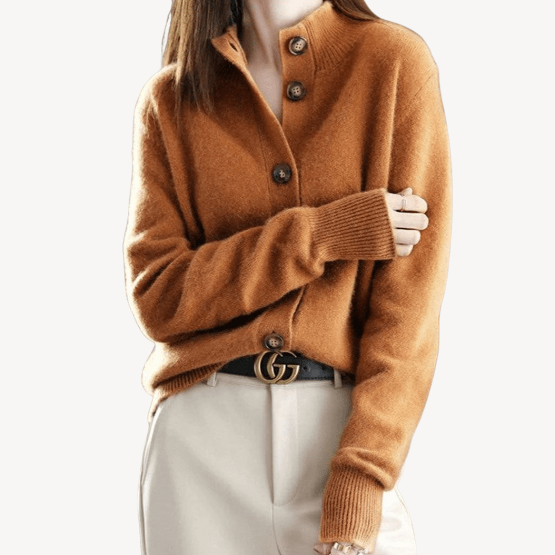 Stickad kofta med knappar i mjukt material | Edurano - Edurano